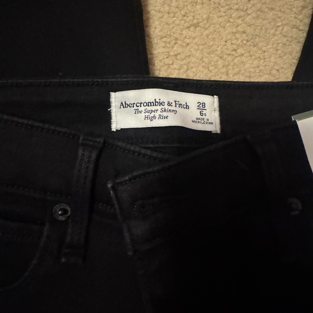 Abercrombie & Fitch Women’s Black Super Skinny High Rise Jeans - Picture 5 of 5